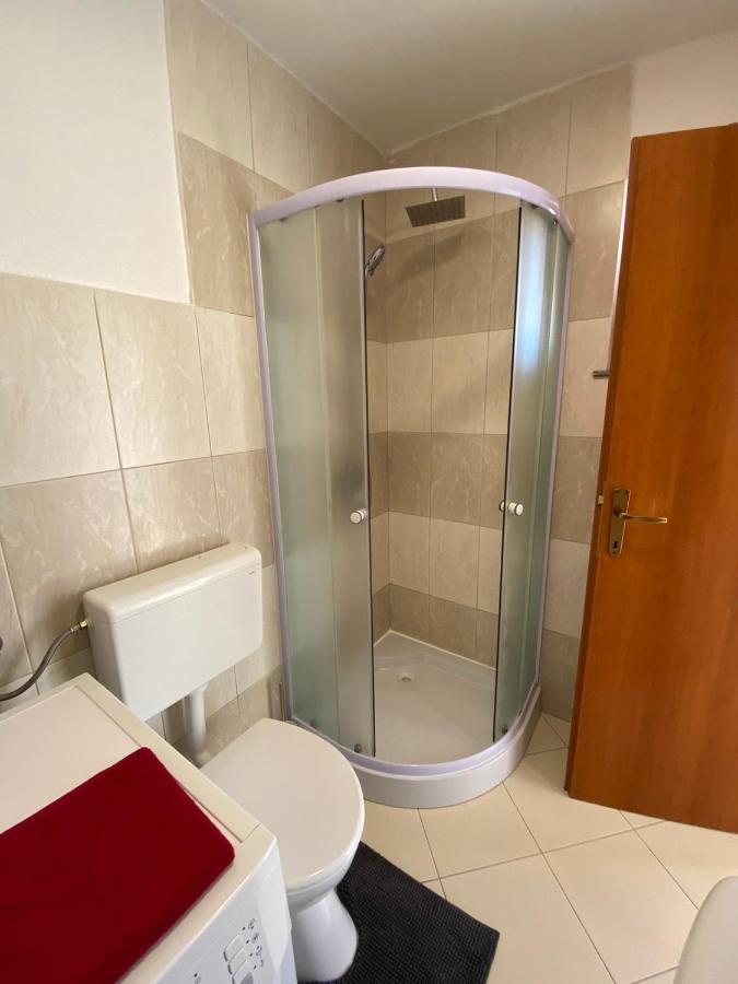 Apartman Hana U Blizini Automotodroma Grobnik I Kostrenski Plaza Кострена Экстерьер фото