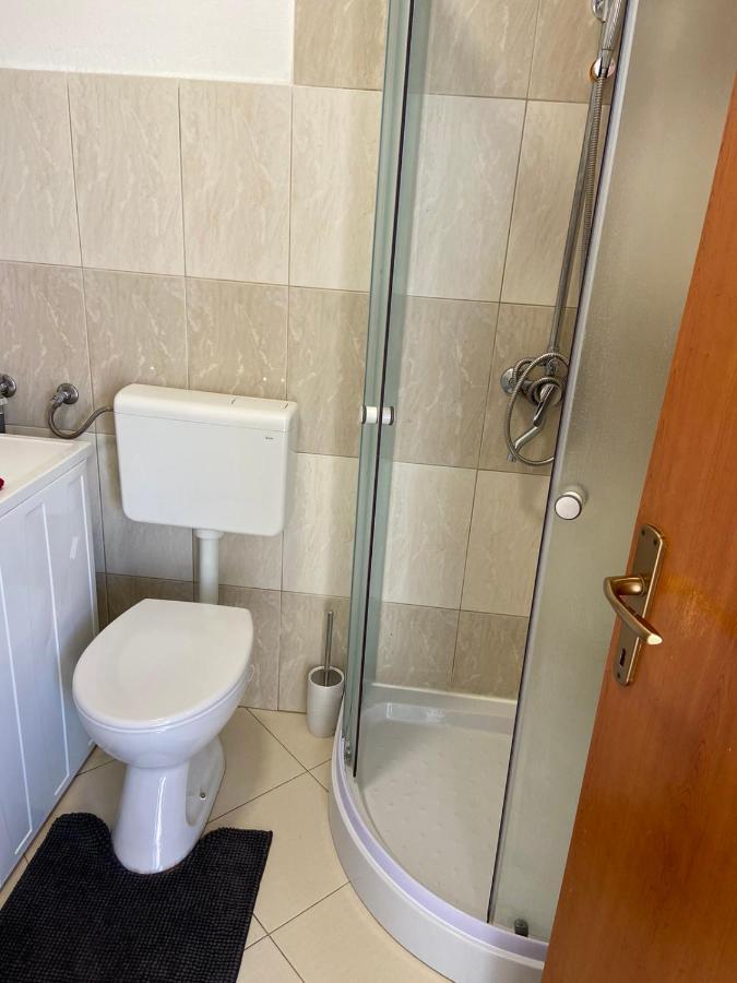 Apartman Hana U Blizini Automotodroma Grobnik I Kostrenski Plaza Кострена Экстерьер фото